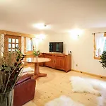 Hotel Koliba Expo